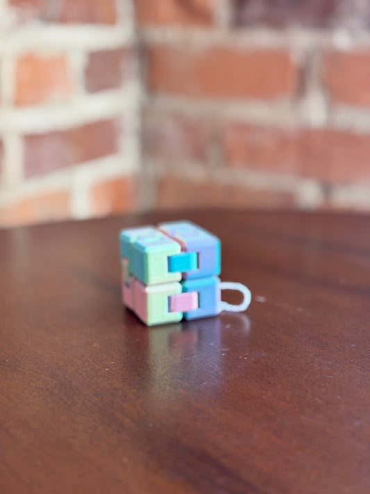 Infinity cube