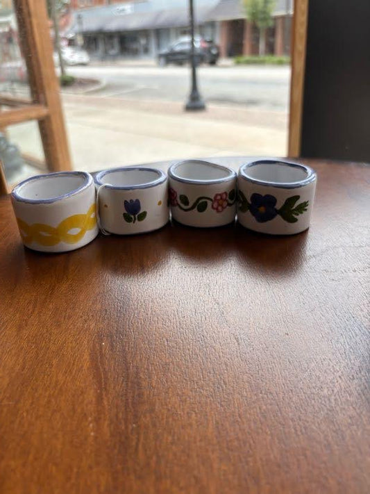 4 floral napkin rings
